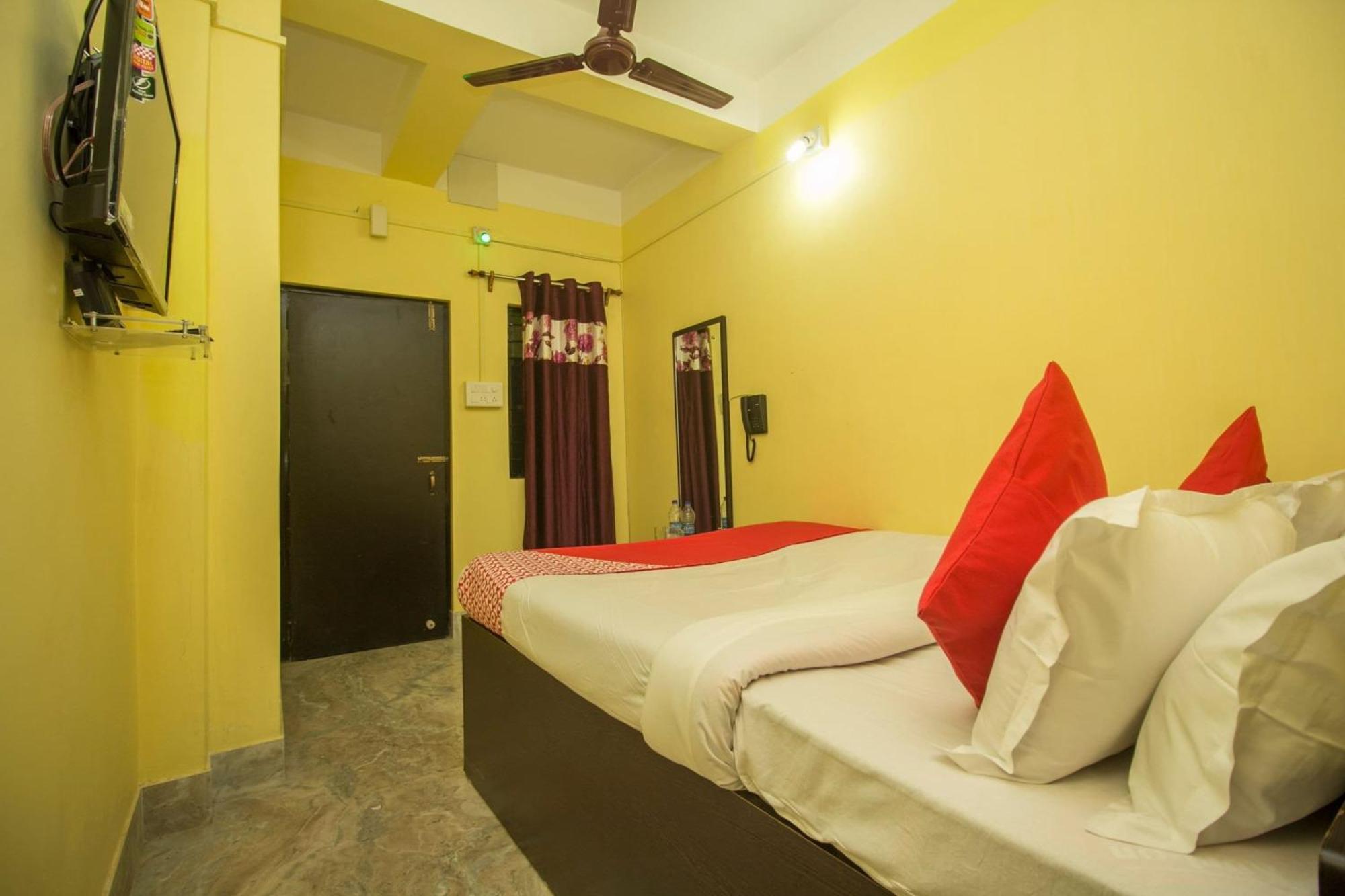 Hotel O Kshounish Residency Māldah Extérieur photo